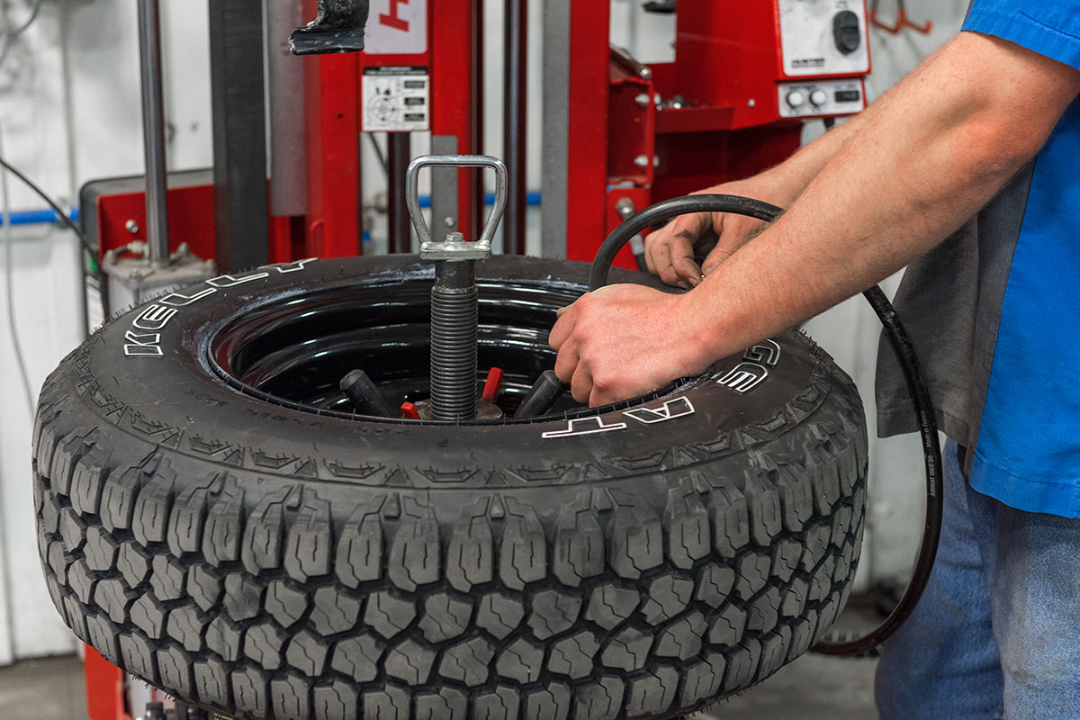 blast inflation feature on hunter auto34s tire changer